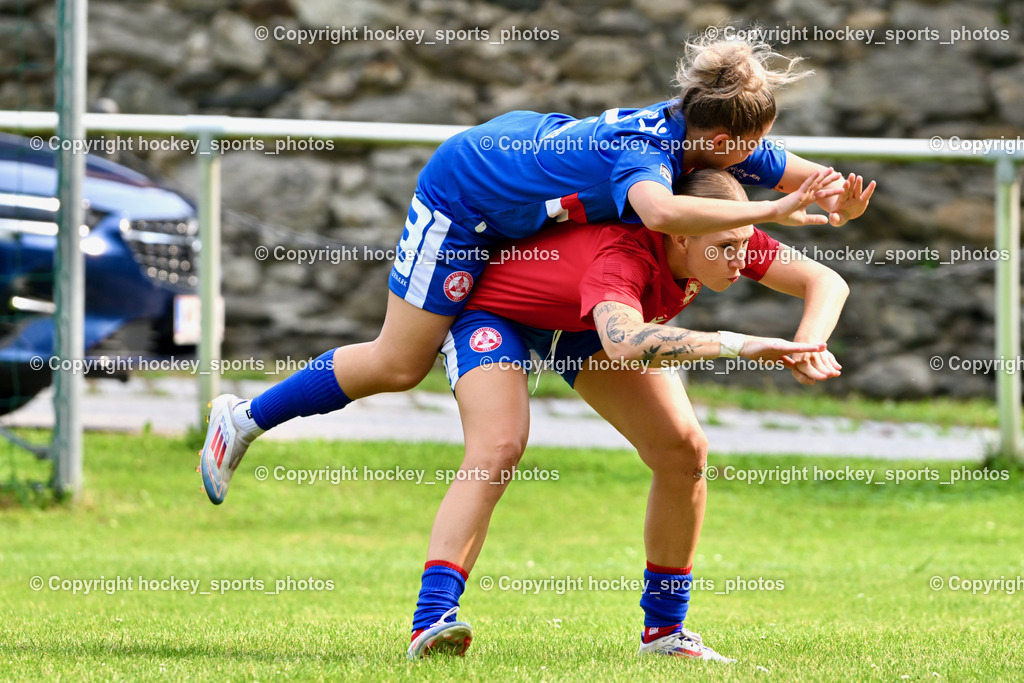 Carinthians Hornets vs. GAK 1902 Frauen | Jubel GAK, #7 Vanessa Kraker GAK, #14 Anna Maria Kaiser GAK, Carinthians Hornets vs. GAK 1902 Frauen, Carinthians Hornets vs. GAK 1902 Frauen am 01.09.2024 in Sachsenburg (Sportplatz Sachsenburg), Austria, (Photo by Bernd Stefan)