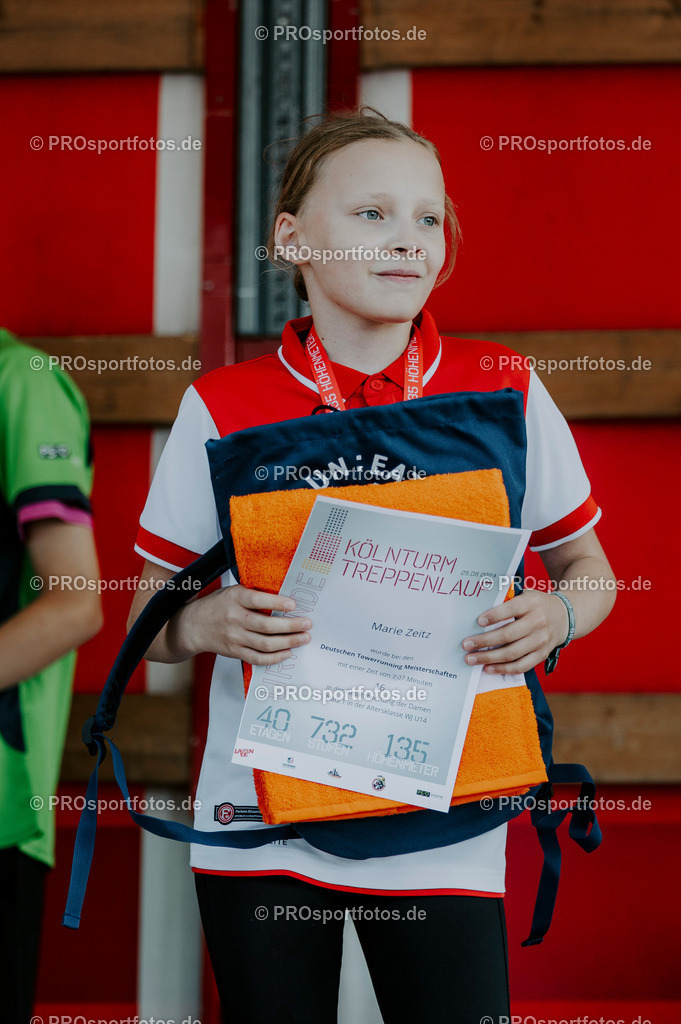 240825_Treppenlauf-290 | Professionelle Fotos Ihrer Laufsportveranstaltung.