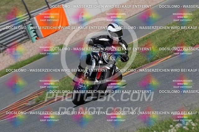 2016-07-01-PBK-5166 | Sportfotografie; SlowMotion; Video; Rennstrecke; Hafeneger; RSE; Speer; Trackday; Motorsportarena; Hockenheimring; Brno; Most; Barcelona; Valencia, Benny; Kaetzmer;