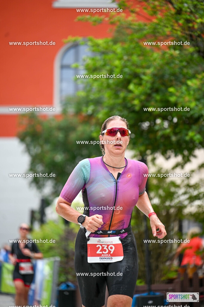 SZI_8095 | Stadttriathlon Erding 2025. #yourpictrs #sportshot_your_pictrs @Sportshotphotography #stadttriathlonerding Copyright: www.sportshot.de
