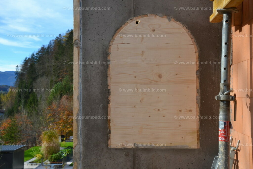 bib-lg04-betonarbeiten-0686 | Nach LV-Leistungsgruppen sortierte Detailfotos über den Bau eines Hauses. Alle Hausbau-Bilder direkt vom Urheber und Autor der Website Haus-Selber-Bauen.com
