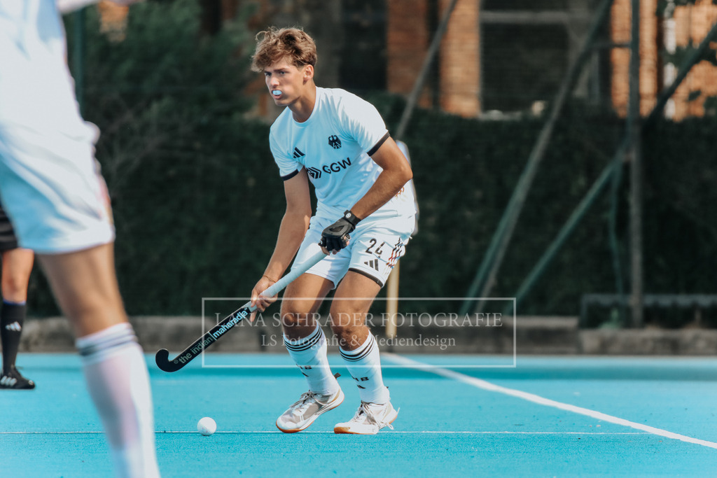 U18_EM_BOYS_HF1_GER-BEL_18.07.25_Lille (147 von 900) | lanaschraderfotografie - Realisiert mit Pictrs.com