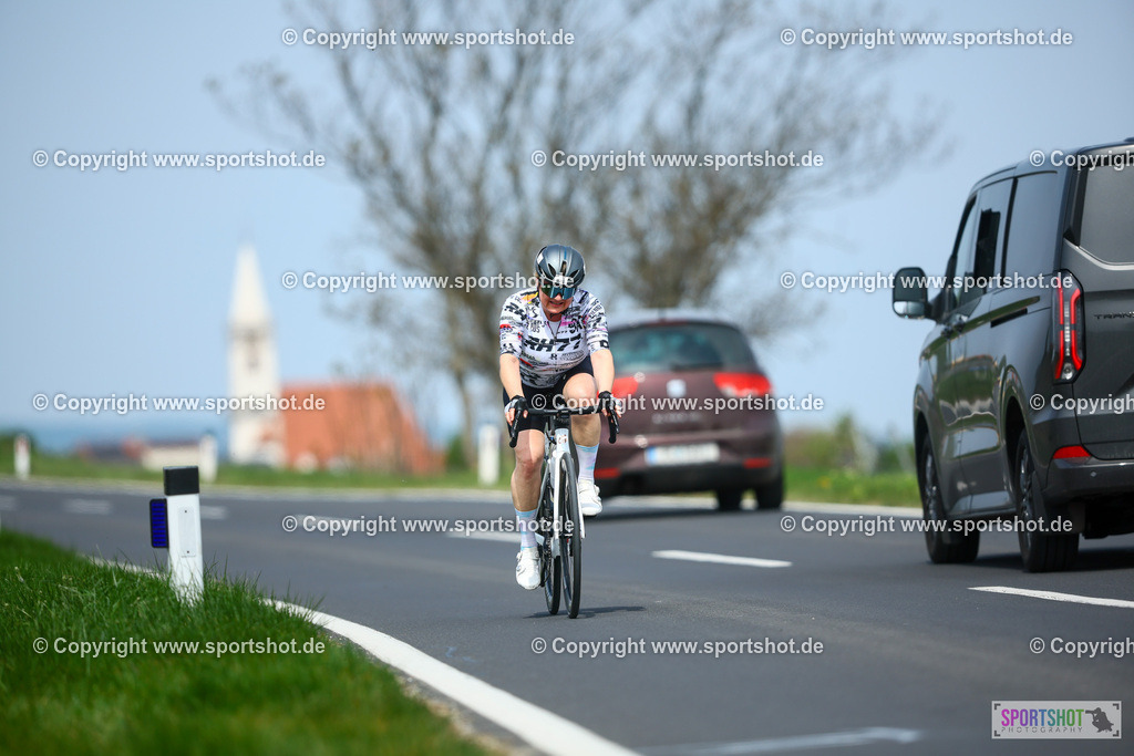 804_TRA56952 | Neusiedlersee Radmarathon 2026@sportshot_your_pictrs #yourpictures#roadtowm2029 #nrm #neusiedlerseeradmarathon #neusiedlersee #neusiedlerseetourismus #burgenland #mörbisch #nrm26 #burgenlandtourismus #voglundco #poweredbyburgenlandtourismus #radsport #rad #marathon #ucigranfondo #visitburgenland #ucigranfondoworldseries