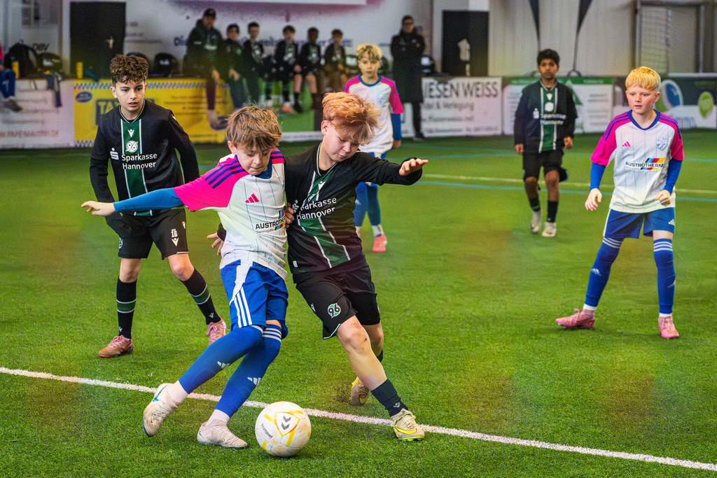 _BLR9158 | Professionelle Fußball- und Sportfotografie. Spielbilder online ansehen und kaufen – Einzelbilder oder komplette Galerien in hoher Qualität. - Realisiert mit Pictrs.com