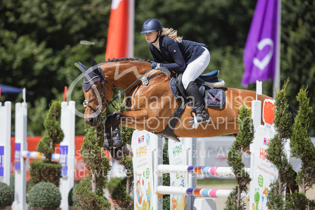 220728_BHO_BronzeTour_L-Stil_1-358 | Deine schönsten Turniermomente als professionelle Fotos! Entdecke hochwertige Pferdesport-Fotografie im Online-Shop. Jetzt Fotos finden & bestellen!