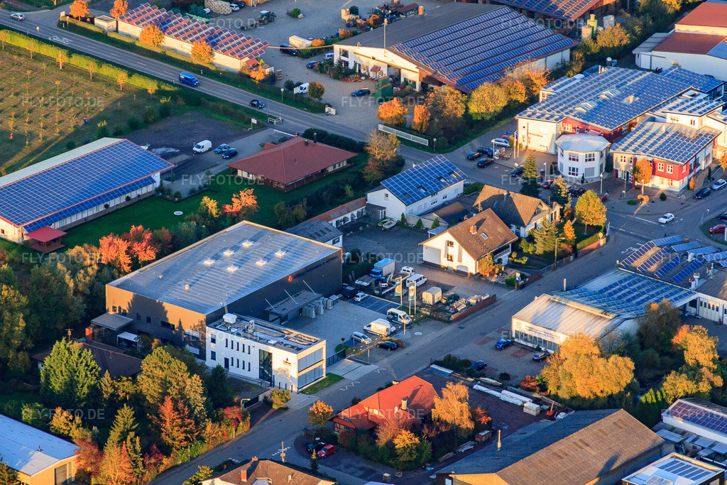 Luftbild: Industriegebiet Am Kleinwald mit Alois Dallmayr Automaten-Service GmbH in Herxheim bei Landau im Bundesland Rheinland-Pfalz in Deutschland. Foto: IMG_60717.jpg vom 24.10.2013 durch Werner Riehm/FLY-FOTO.deDallmayr Automatenservice für Unternehmen entdecken | Dallmayr