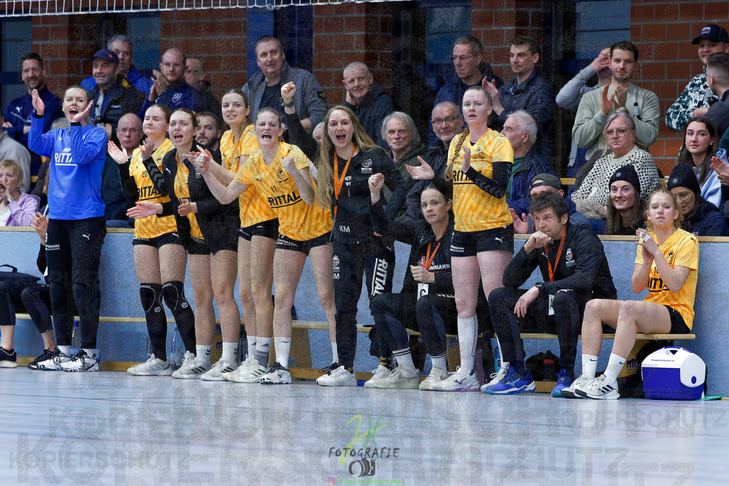 Handball Frauen Oberliga Mitte, HSG Eibelshausen/Ewersbach - HSG Lumdatal | Handball Frauen Oberliga Mitte, HSG Eibelshausen/Ewersbach - HSG Lumdatal am 21.02.2026 in Dietzhölztal-Steinbrücken (Sporthalle am Hammerweiher)Photo © 2026 - Jörg Heinrich - Realisiert mit Pictrs.com