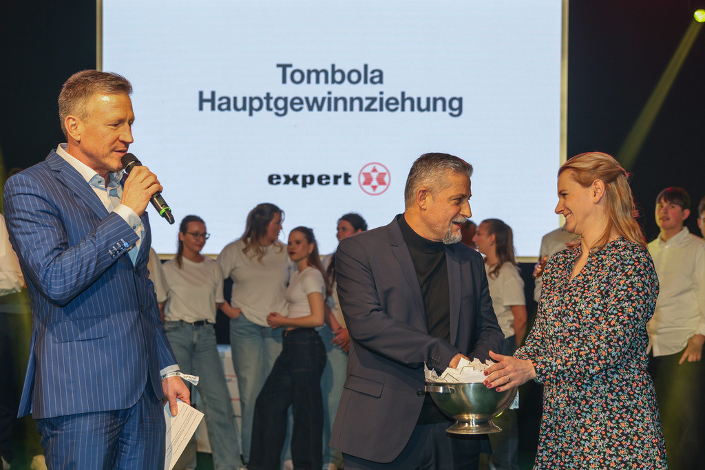 top-top.de250214-278 | Die 3. Weseler SportNacht, die große Sportgala mit Ehrungen der Weseler Sportler des Jahres 2024 findet am Freitag, den 14.02.2025 im Festzelt an der Rheinpromenade statt.Foto: Erwin Pottgiesser