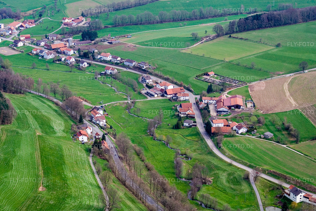 Luftbild: Marbach-Tal und Friehof Hüttenthal im Ortsteil Hüttenthal in Mossautal im Bundesland Hessen in Deutschland. Foto: IMG_10328.jpg vom 20.04.2008 durch Werner Riehm/FLY-FOTO.de