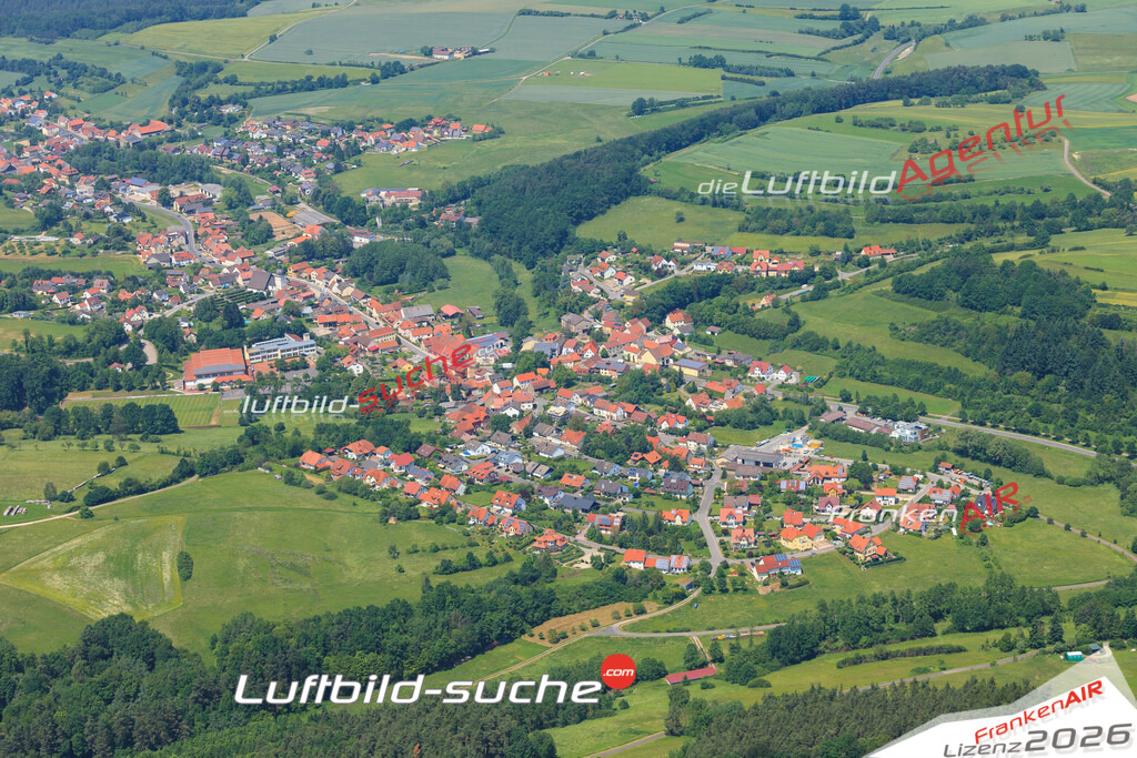 Luftbild von Trossenfurt Oberaurach - Luftaufnahme wurde 2016 von https://frankenair.de mittels Flugzeug (keine Drohne) erstellt - die Geschenkidee