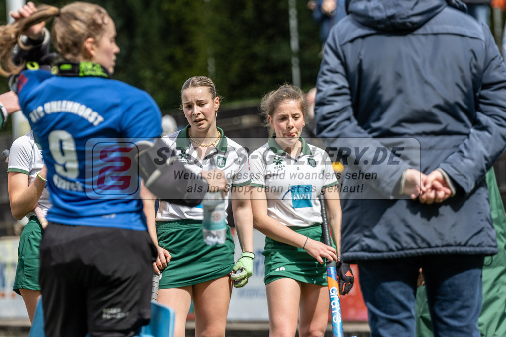 MJ_F_UHTC-Alster_21.04.2024-15 | Karla Schrafen (Uhlenhorst Mülheim #18), Uhlenhorst Mülheim - Der Club an der Alster am 21.4.2024 im Waldstadion, Mülheim a. d. Ruhr