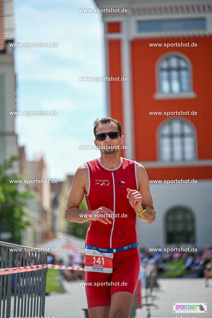 SZI_7518 | Stadttriathlon Erding 2025. #yourpictrs #sportshot_your_pictrs @Sportshotphotography #stadttriathlonerding Copyright: www.sportshot.de