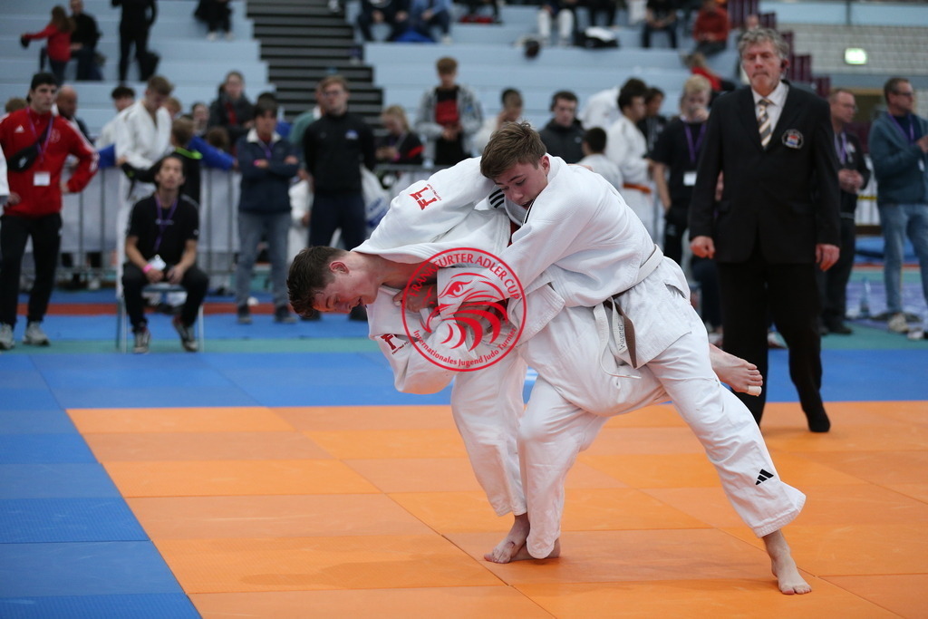 AT3Y1098 | Fotos vom Adler Cup - Pictures from Adler Cup

Hier findet Ihr alle Eindrücke und großen Momente der Adler Cup Wochenenden. Here you will find all impressions and great moments of the Adler Cup weekends. - Realisiert mit Pictrs.com