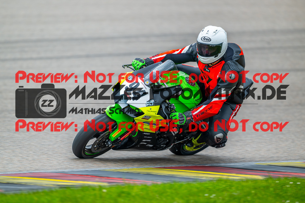MaZZes_FotoMatrix_240504_6007705_3372 | STK1000