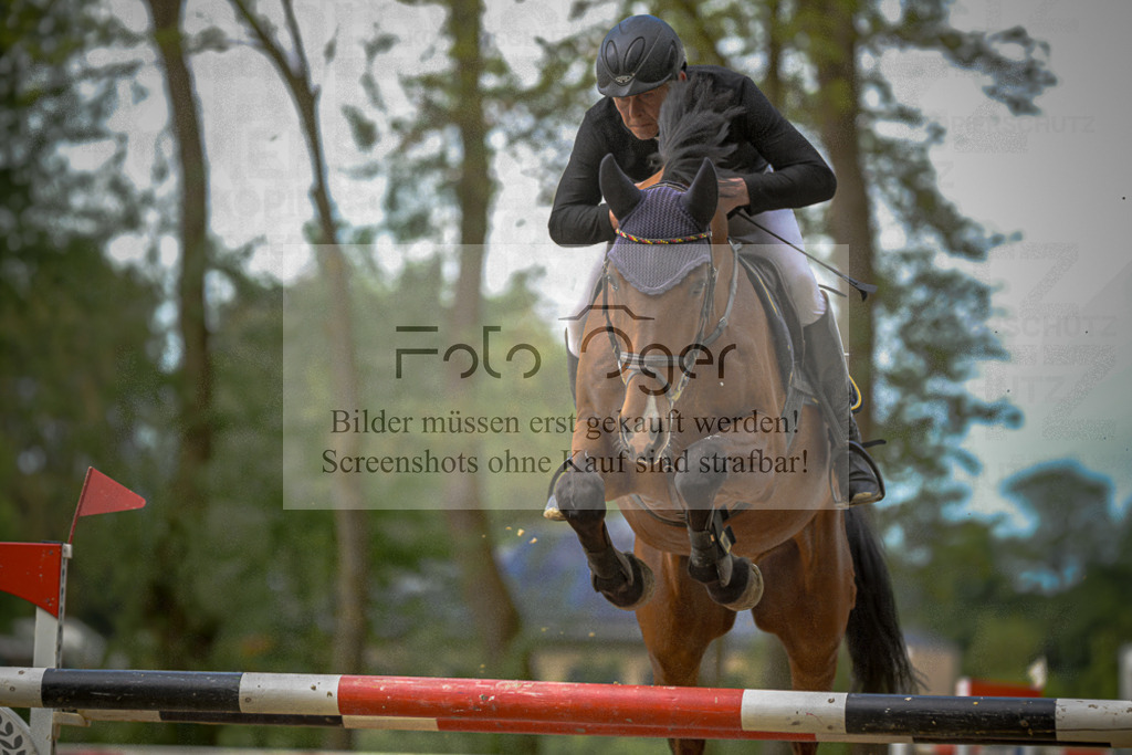 20240505-DOS_2243 | Entdecke hochwertige Reitturnierfotos von Foto Oger. Professionell, emotional und authentisch – jetzt Lieblingsmomente im Shop bestellen.Deutschlandweite Turnierfotografie. - Realisiert mit Pictrs.com