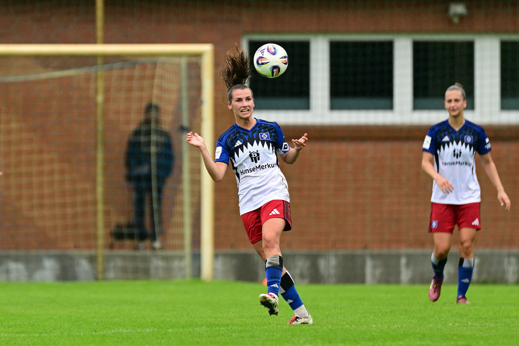Fußball I Frauen I Saison 2025-2026 I Testspiel I Hamburger SV - FC Viktoria 1889 Berlin | Der Sportfotograf. - Realisiert mit Pictrs.com