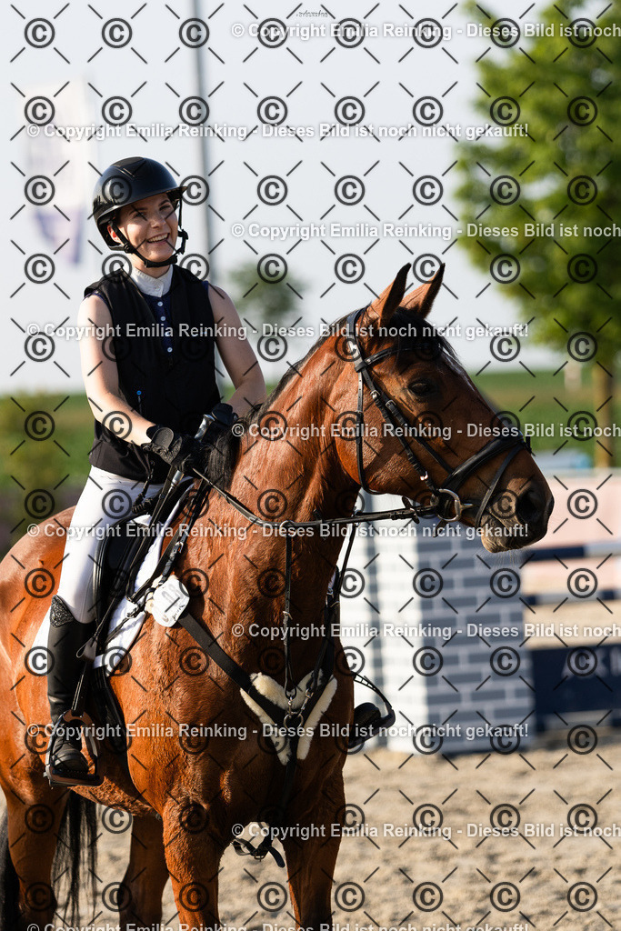 CL5A1539 | Emilia Reinking Fotografie - Realisiert mit Pictrs.com