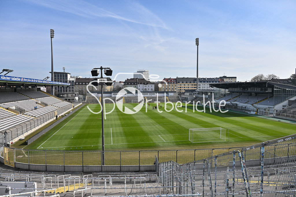 FC Bayern Amateure - 1. FC Schweinfurt 05 | Ein Blick ins Stadion an der Gruenwalder Strasse in Muenchen / Gruenwalder Stadion / Innen / Symbolbild / TSV 1860 Muenchen / Muenchner Loewen / Giesing / Symbolbild / 3. Liga / Regionalliga Bayern / Regionalliga Bayern: FC Bayern Muenchen II - 1. FC Schweinfurt 1905, Gruenwalder Stadion am 22.02.2025