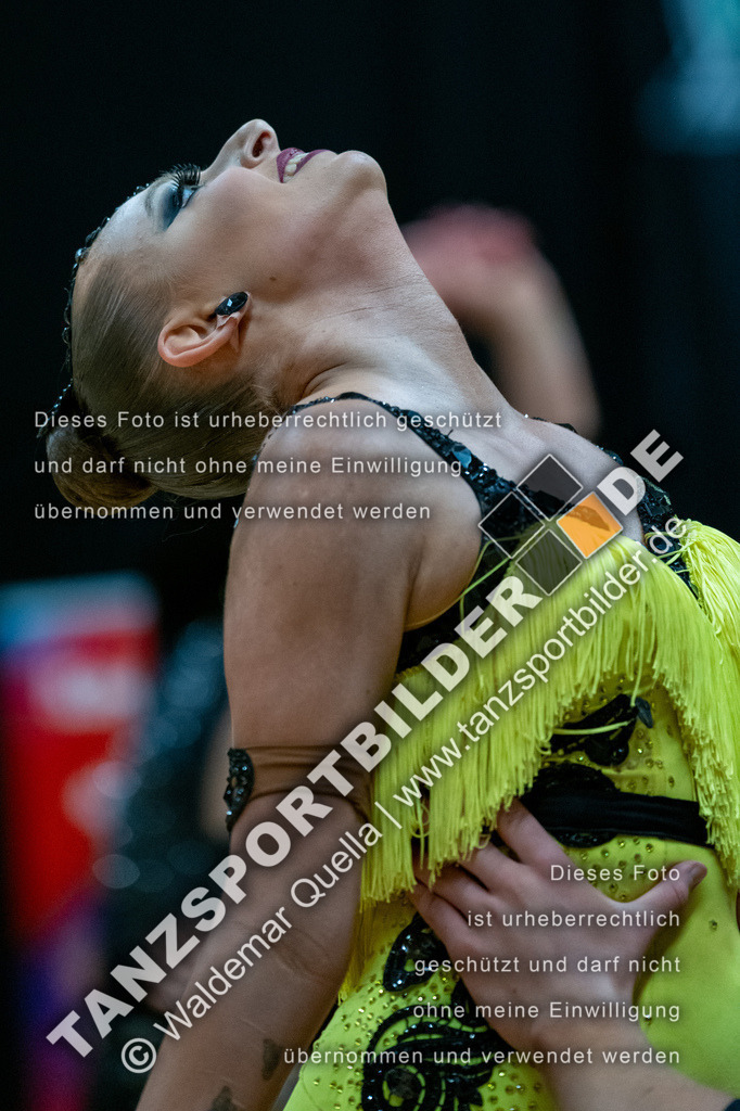 20250222-10864 | Hier finden Sie Tanz Bilder vom Latein und Standard Formationen tanzen. Sportbilder vom Tanzsport. Schöne Fotos und von Weltmeisterschaft, Europameisterschaft, Bundesliga, Regionalliga, Oberliga und Landesliga sowie von GOC Stuttgart, DanceComp, WM Bremen