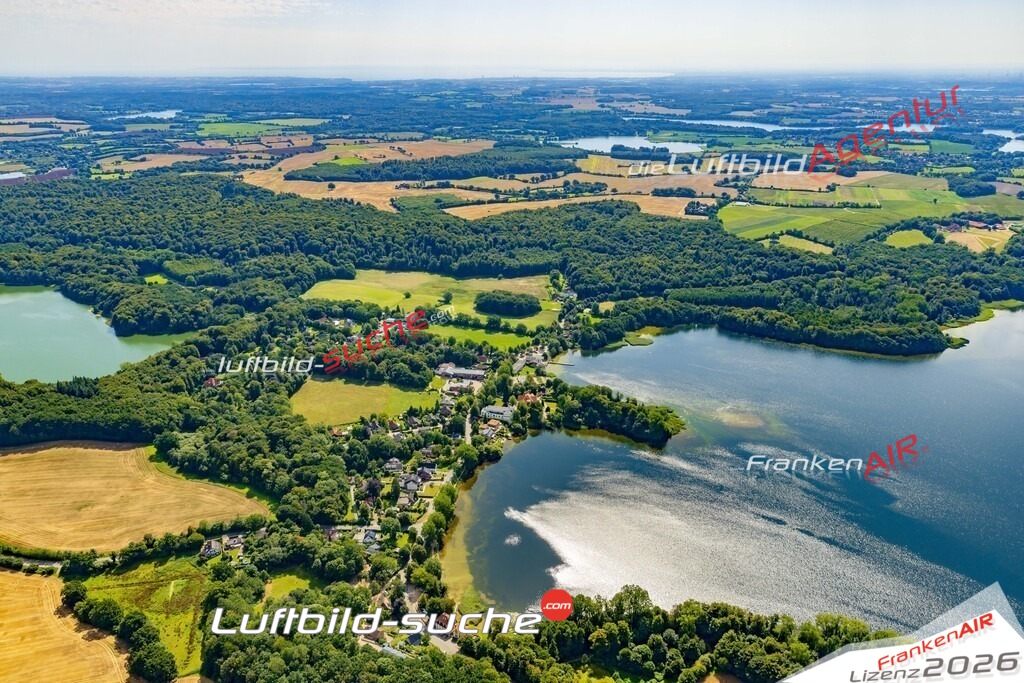 Sielbeck Eutin Bild- Das Luftbild wurde 2025 vom UL-Flugzeug heraus erstellt ( keine Drohne bzw. Drohnenaufnahme ) - Hochauflösende Luftaufnahme -Nicht vergleichbar mit Google Maps oder Satelittenbilder- Die Geschenkidee !Mit Lizenz und Bildrechte bestellbar - CC