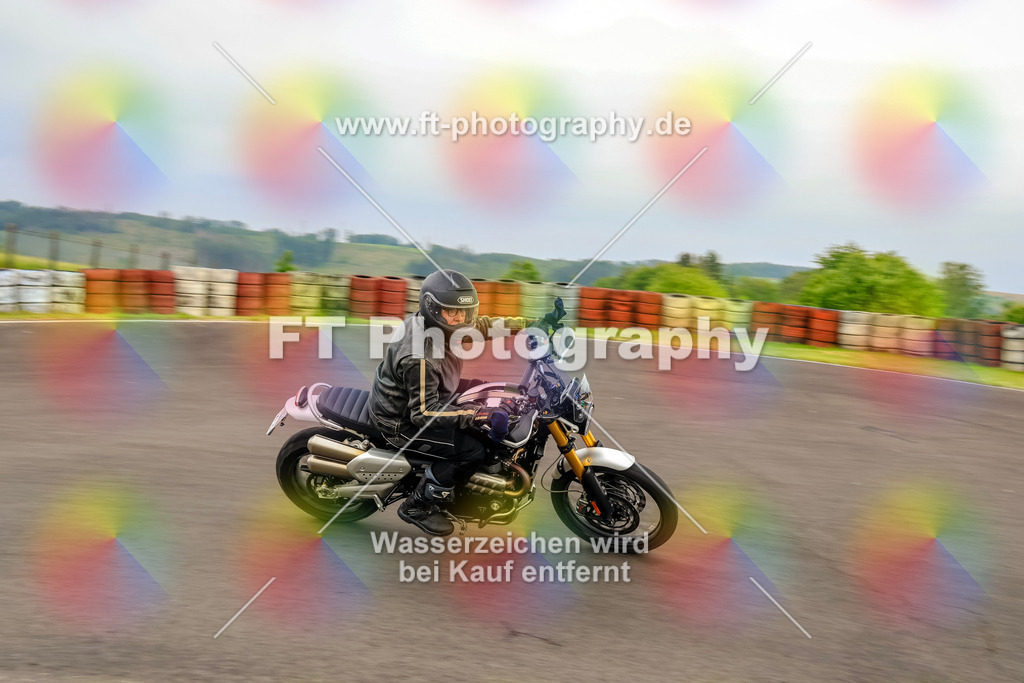 OBK-5576 | Hier findet Ihr Bilder von Touristenfahrten auf der Nürburgring Nordschleife oder von anderen Veranstaltungen die ich besucht habe. Viel Spass beim Durch Schauen 