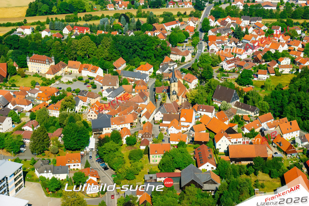Die Luftaufnahme der Stadt Küps wurde vom UL-Flugzeug heraus erstellt ( keine Drohne )- hohe Auflösung für beste Qualität