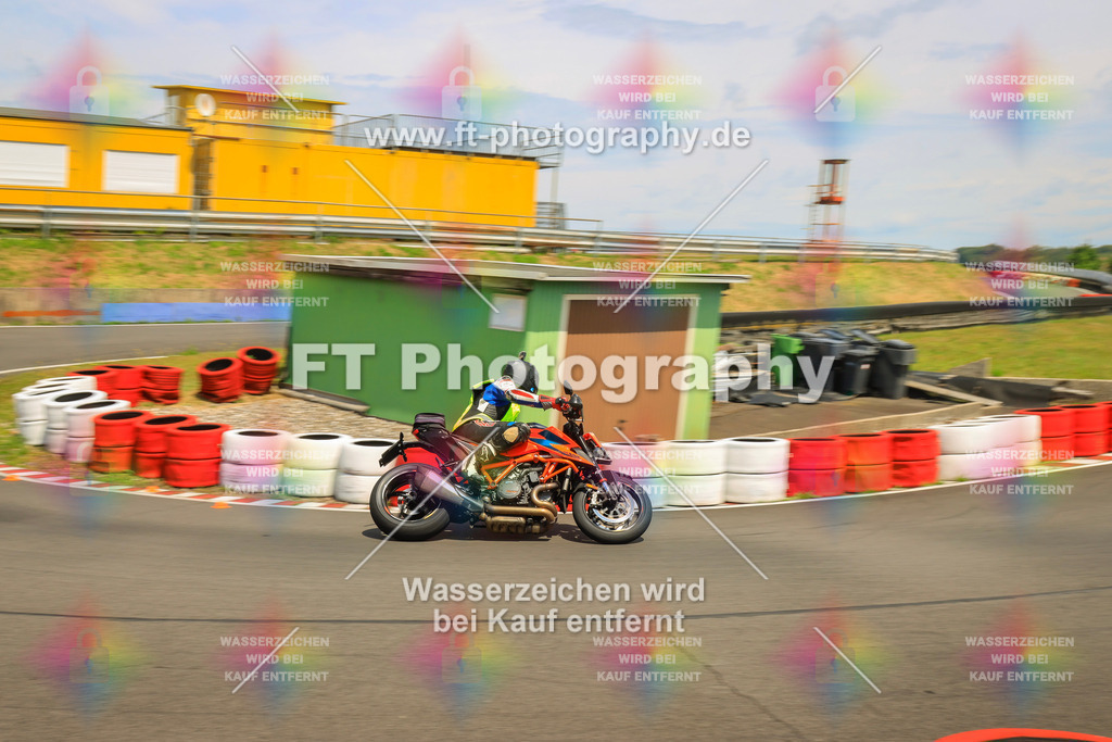 _DSK2727 | Hier findet Ihr Bilder von Touristenfahrten auf der Nürburgring Nordschleife oder von anderen Veranstaltungen die ich besucht habe. Viel Spass beim Durch Schauen 