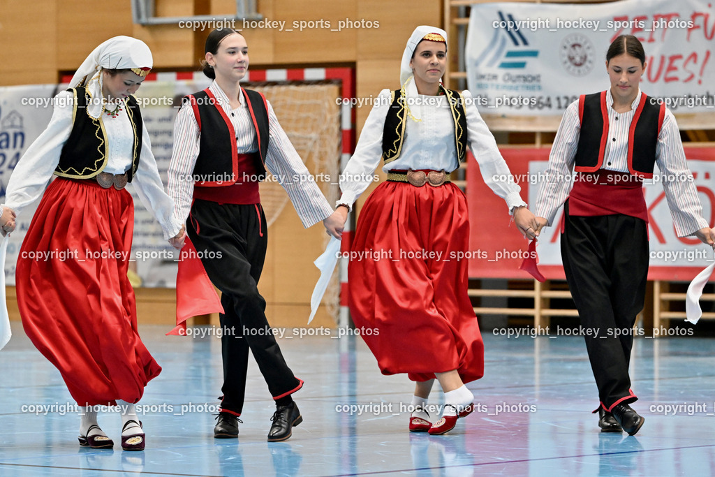Carinthia Flamengo Futsal Club vs. FC Ljuti Krajisnici | Volkstanzgruppe Kid Divanhana, Carinthia Flamengo Futsal Club vs. FC Ljuti Krajisnici, Carinthia Flamengo Fusal Club vs. FC Ljuti Krajisnici am 12.10.2025 in Klagenfurt (Ballspielhalle Viktring), Austria, (Photo by Bernd Stefan)
