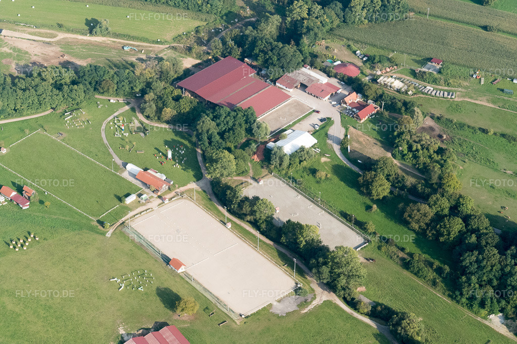 Luftbild: Haras de la Née in Neewiller-près-Lauterbourg im Bundesland Bas-Rhin in Frankreich. – Foto: P1000851.jpg vom 15.09.2014 durch Werner Riehm/FLY-FOTO.de – Auflösung des Originals: 5472 x 3648 px