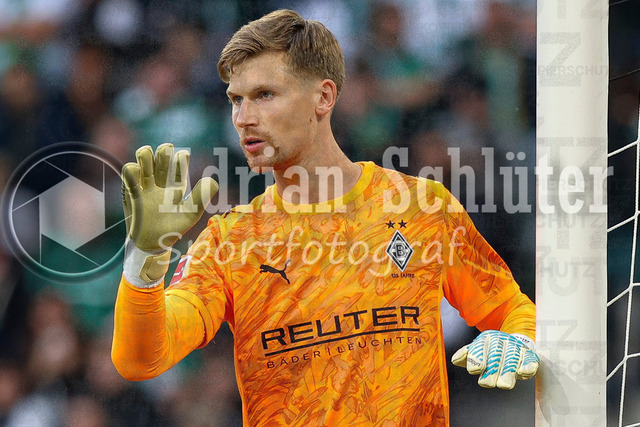 Borussia Mönchengladbach vs SV Werder Bremen - Bundesliga  | Mönchengladbach, Deutschland, 14.09.25:   Moritz Nicolas (Borussia Mönchengladbach) gestikuliert, Gestik waehrend des Spiels der Bundesliga zwischen Borussia Mönchengladbach vs SV Werder Bremen im Stadion im Borussia Park(Foto von Brauer-Fotoagentur / Adrian Schlueter)