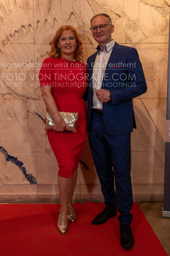 CCC_Frühlingsball_Teppich_byTINOGRRAFIE-129 | (c) TINOGRAFIE.COM
