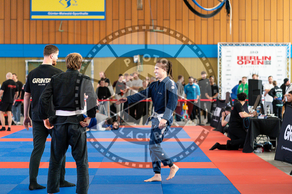 20250510PBB1730 | Athletes compete during the JJLG Berlin Open Jiu-Jitsu Championship on May 10, 2025 in Berlin, Germany. © Chiara Dazi / photoblackbelt