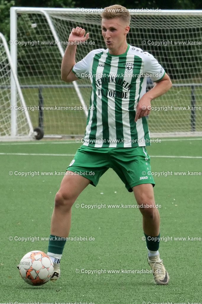 Fußball : Bezirksliga : TV Voerde - FC Sterkrade 72 | Fußball : Bezirksliga : TV Voerde - FC Sterkrade 72 am 25.05.2025 in Voerde - Realisiert mit Pictrs.com