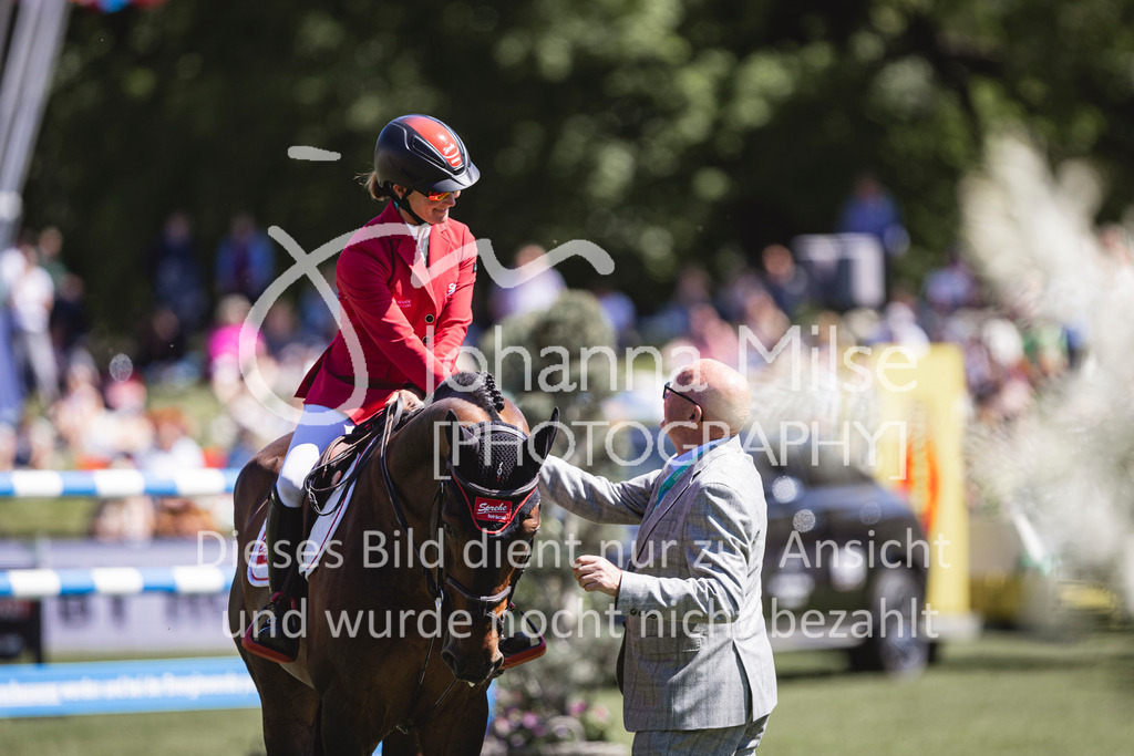 240511_Hamburg_ENGARDE-Preis-105 | Deine schönsten Turniermomente als professionelle Fotos! Entdecke hochwertige Pferdesport-Fotografie im Online-Shop. Jetzt Fotos finden & bestellen!