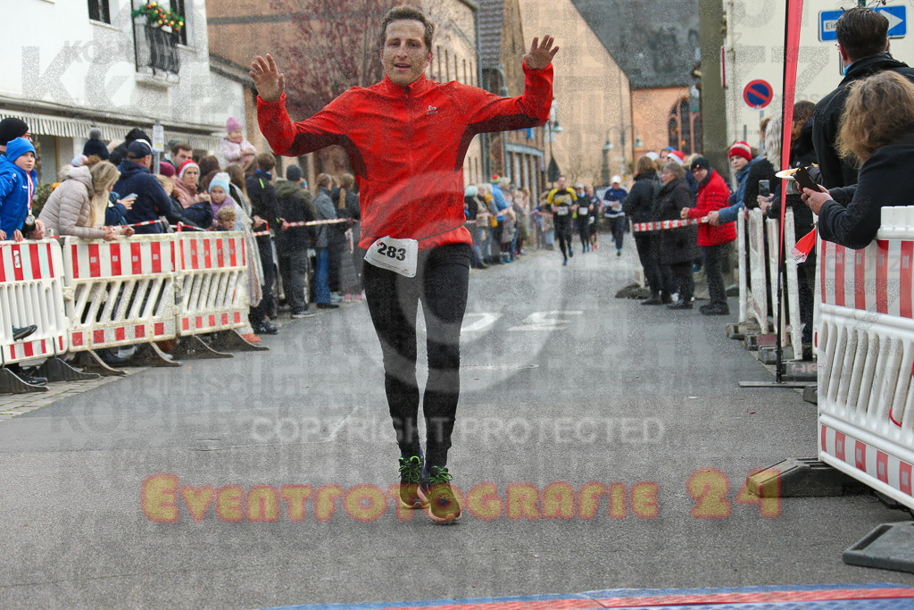221127_1219_EX1_2442 | Sportfotografie im Rhein-Sieg Kreis, Köln, Bonn, NRW, Rheinland Pfalz, Hessen, etc. Unser Tätigkeitsfeld umfasst den Laufsport vom Volkslauf über den Marathon, Duathlon, Triathon bis zum Ultralauf wie Kölnpfad Ultra oder Schindertrail.