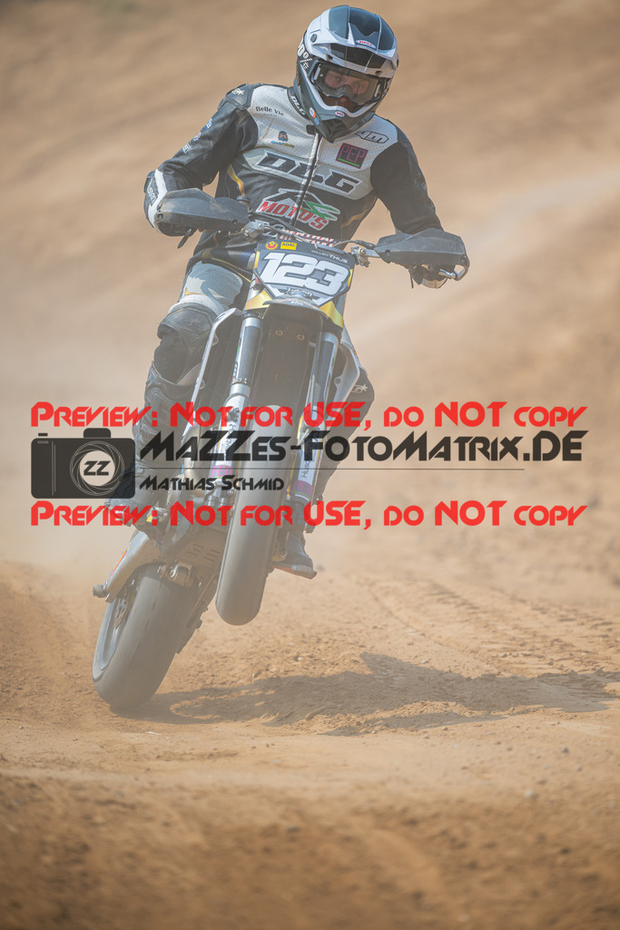 MaZZes-Fotomatrix-20260816-614908 | S2