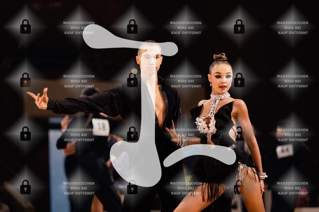 Goldstadtpokal 2025 - WDSF World Open Latin 24th (7) Yevgen Golovchenko _ Evita Badt (Schwarz Weiß Club Pforzheim)-2025-01-25-5681 | Webshop for digital downloads and prints of dance sport, event & show photographer Julian Link - Realisiert mit Pictrs.com