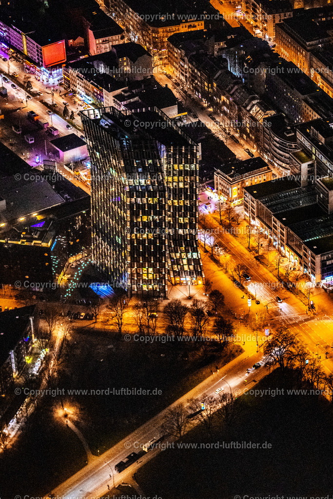 Hamburg_St_Pauli_Tanzende_Türme_Reeperbahn_Nachtaufnahme_ELS_6426060325 | HAMBURG 06.03.2025 Nacht- Lichter und Beleuchtung Hochhaus- Ensemble " Tanzende Türme " an der Ecke Reeperbahn - Zirkusweg im Ortsteil Sankt Pauli in Hamburg, Deutschland. Weiterführende Informationen bei: ARCOTEL Hotels &amp; Resorts GmbH,  Hadi Teherani Architects GmbH,  Hillmer und Richter Architekten GmbH,  IQ Tower GmbH &amp; Co. KG,  STRABAG AG,  TTG Betriebs GmbH &amp; Co. KG. // Night lighting high-rise ensemble of " Tanzende Tuerme " on corner Reeperbahn - Zirkusweg in the district Sankt Pauli in Hamburg, Germany. Further information at: ARCOTEL Hotels &amp; Resorts GmbH,  Hadi Teherani Architects GmbH,  Hillmer und Richter Architekten GmbH,  IQ Tower GmbH &amp; Co. KG,  STRABAG AG,  TTG Betriebs GmbH &amp; Co. KG. Foto: Martin Elsen