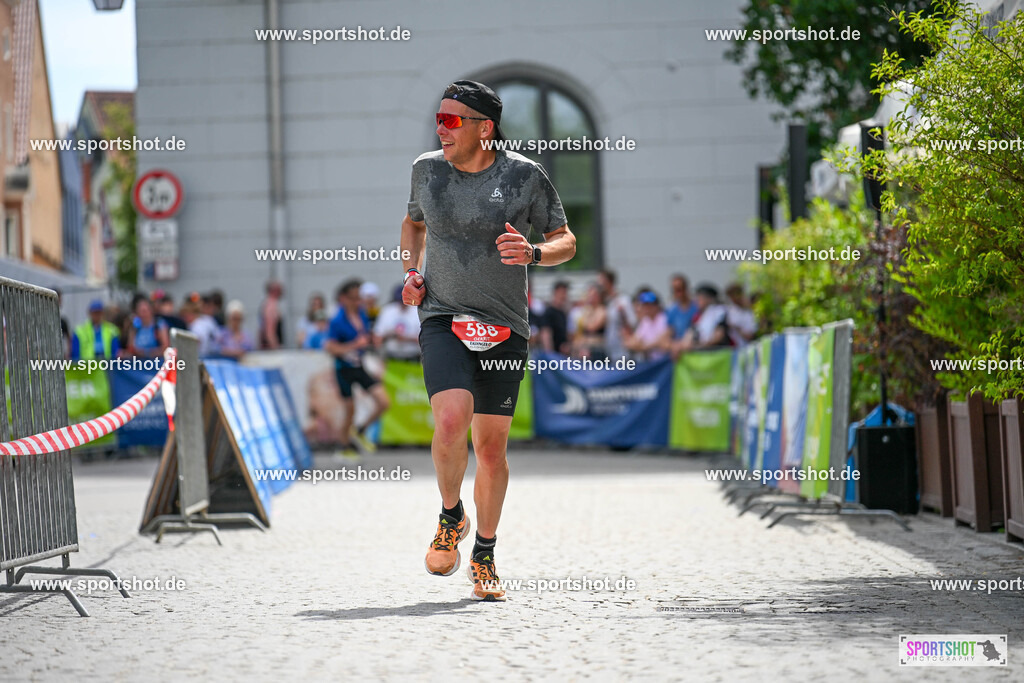 SZI_8899 | Stadttriathlon Erding 2025. #yourpictrs #sportshot_your_pictrs @Sportshotphotography #stadttriathlonerding Copyright: www.sportshot.de