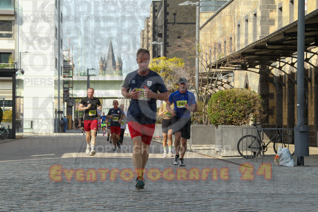 250920_1453_EV4_7451 | Sportfotografie im Rhein-Sieg Kreis, Köln, Bonn, NRW, Rheinland Pfalz, Hessen, etc. Unser Tätigkeitsfeld umfasst den Laufsport vom Volkslauf über den Marathon, Duathlon, Triathon bis zum Ultralauf wie Kölnpfad Ultra oder Schindertrail.