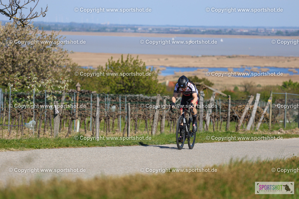 IMG_9766 | @sportshot_your_pictrs #yourpictures#roadtowm2029 #nrm #neusiedlerseeradmarathon #neusiedlersee #neusiedlerseetourismus #burgenland #mörbisch #nrm26 #burgenlandtourismus #voglundco #poweredbyburgenlandtourismus #radsport #rad #marathon #ucigranfondo #visitburgenland #ucigranfondoworldseries