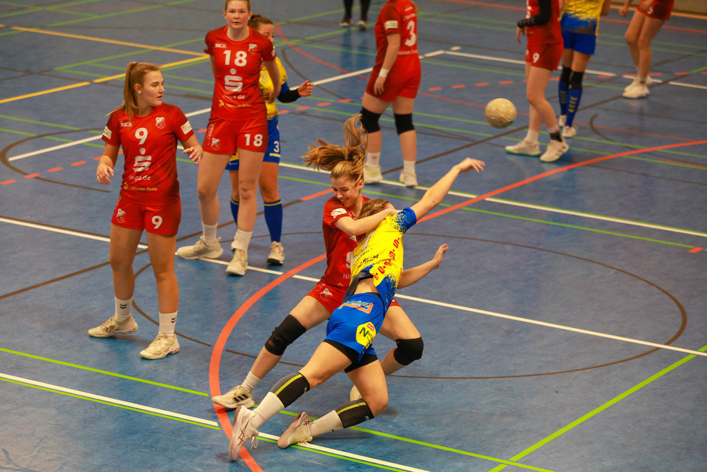 SvSchermbeck_SVN_061225_103 | Bildergalerie von Sport-Ereignissen aber auch von weiteren spannenden Dingen - nicht nur vom Niederrhein. In Anlehnung an den bekannten Spruch von Hanns Dieter Hüsch heißt das Motto: "Niederrhein ist überall".  - Realisiert mit Pictrs.com