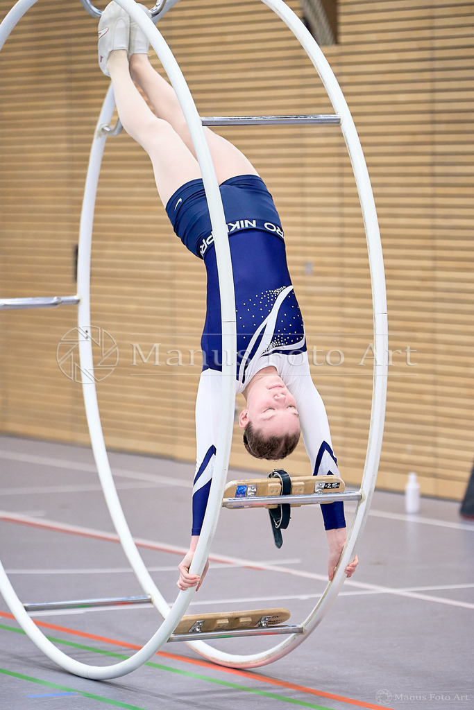 B-DSC07433 | Professionelle Sportfotografie in Hamburg, Schleswig-Holstein und Niedersachsen – spezialisiert auf Rhönrad, Geräteturnen, Leistungsturnen und rhythmische Sportgymnastik. Bundesweite Begleitung von Rhönrad-Events. Jetzt Sport-Fotos - Realisiert mit Pictrs.com