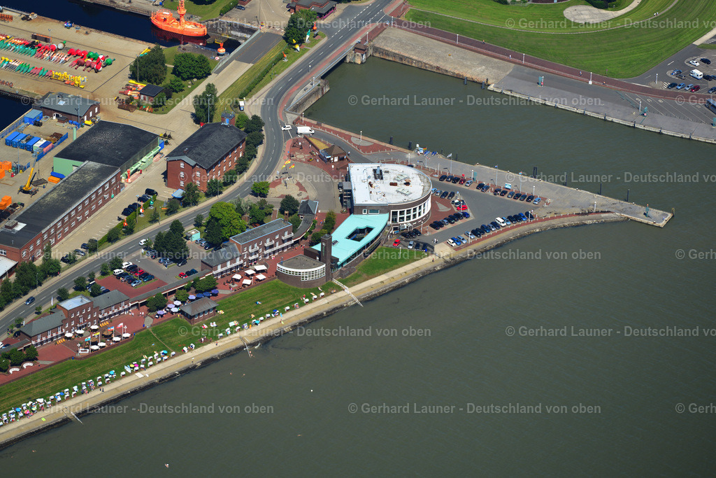 3621927 | Wilhelmshaven, Südstrand mit Uferpromenade und Seewasseraquarium