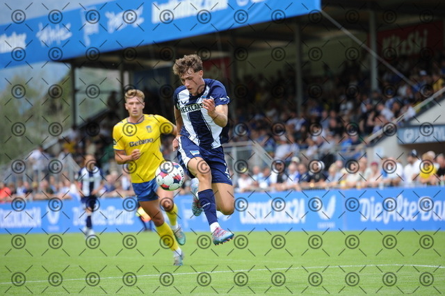 DSC_6942 | Hertha BSC, 2.Bundesliga, Herren, Saison 2025/26, Fußball, Trainingslager 2025, im Bild re. Maurice Krattenmacher  ( Hertha BSC ), Freundschaftsspiel,  13.07.2025 gegen Kopenhagen, Kitzbühel, Österreich 2025,   Foto: Ralf Gebhardt - Realisiert mit Pictrs.com