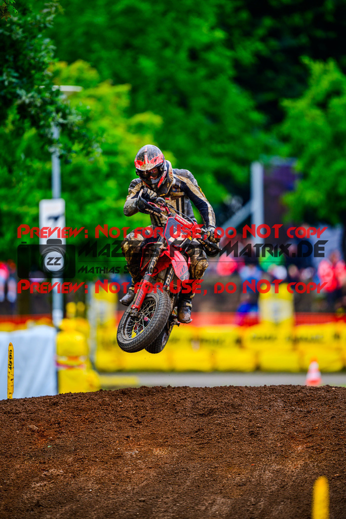 MaZZes_FotoMatrix_240818_6007705_6875 | S3