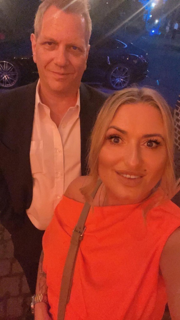 dc8f953b-0787-4121-b51f-ea5f7543a659 | traudl_s_fotos