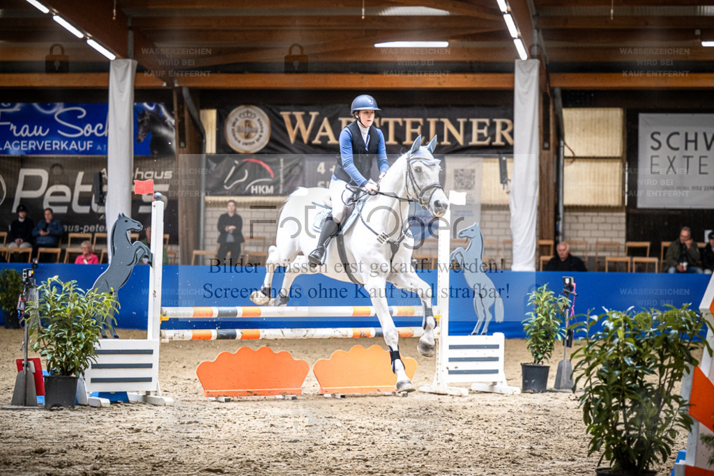 DOS_2449 | Entdecke hochwertige Reitturnierfotos von Foto Oger. Professionell, emotional und authentisch – jetzt Lieblingsmomente im Shop bestellen. - Realisiert mit Pictrs.com