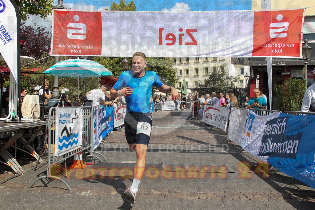 250824_1450_EV4_2271 | Sportfotografie im Rhein-Sieg Kreis, Köln, Bonn, NRW, Rheinland Pfalz, Hessen, etc. Unser Tätigkeitsfeld umfasst den Laufsport vom Volkslauf über den Marathon, Duathlon, Triathon bis zum Ultralauf wie Kölnpfad Ultra oder Schindertrail.