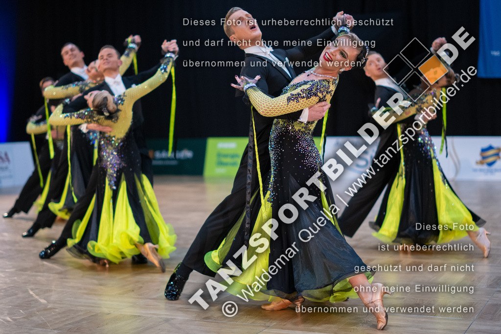 20250118-11023 | Hier finden Sie Tanz Bilder vom Latein und Standard Formationen tanzen. Sportbilder vom Tanzsport. Schöne Fotos und von Weltmeisterschaft, Europameisterschaft, Bundesliga, Regionalliga, Oberliga und Landesliga sowie von GOC Stuttgart, DanceComp, WM Bremen